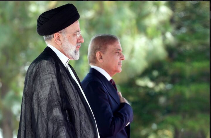 شہید صدر رئیسی کی مسلم امہ کیلئے خدمات ہمیشہ یاد رکھی جائیں گی، پاکستانی وزیراعظم