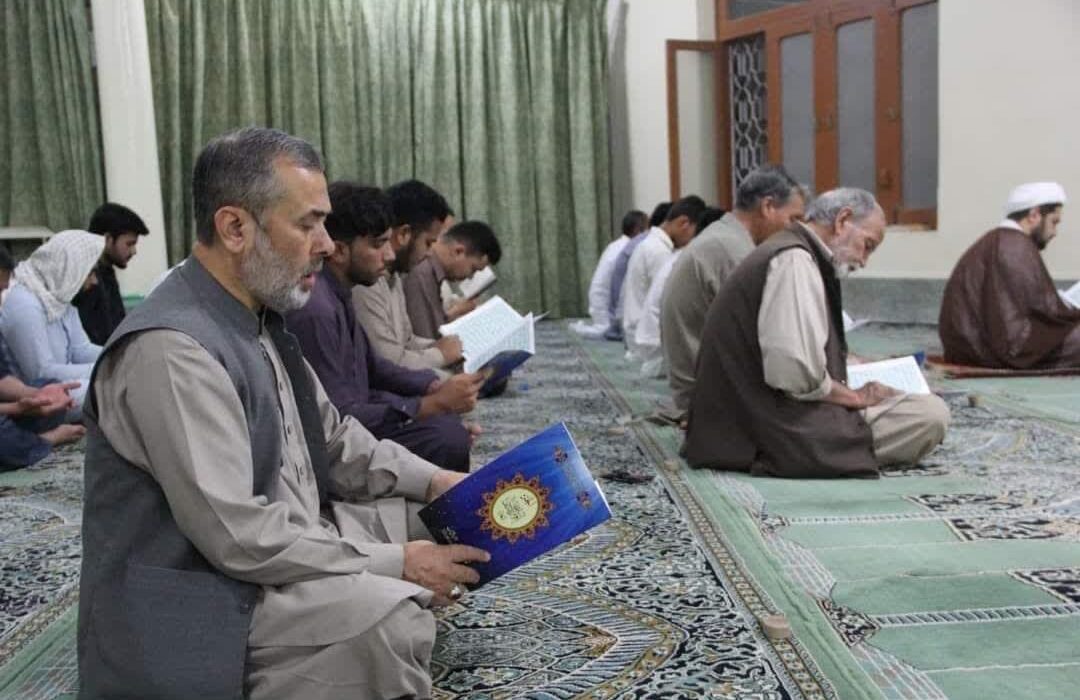 جامعہ امام صادق کوئٹہ میں شہدائے مقاومت کیلئے قرآن خوانی
