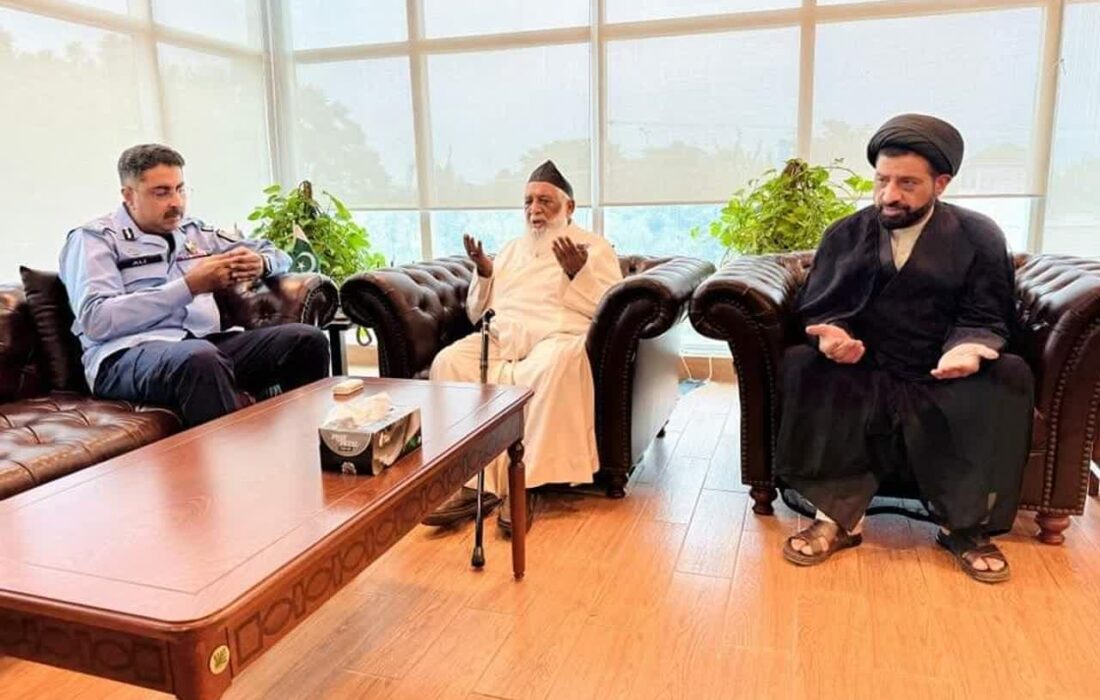 آیت اللہ حافظ سید ریاض حسین نجفی کی آئی جی اسلام آباد سے میں ملاقات
