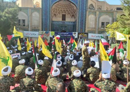 قم المقدسہ میں لبنان اور مزاحمتی محاذ کی حمایت میں حوزہ علمیہ کے علماء اور طلاب کا عظیم الشان اجتماع
