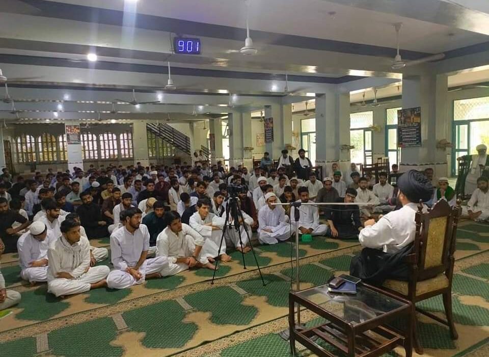 سید حسن نصر اللہ کے بلندی درجات کے لئے حوزہ علمیہ جامعتہ المنتظر لاہور میں مجلس عزاء کا اہتمام