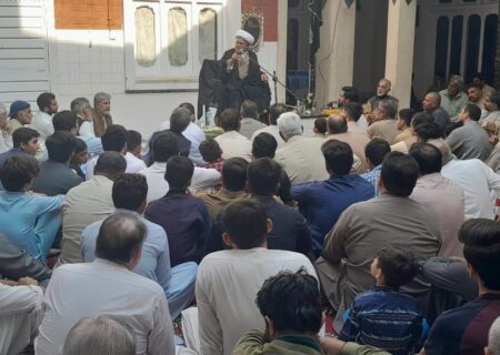 سید مقاومت کی شہادت ناقابل تلافی نقصان ہے، علامہ شبیر حسن میثمی کا پشاور میں مجلس عزا سے خطاب