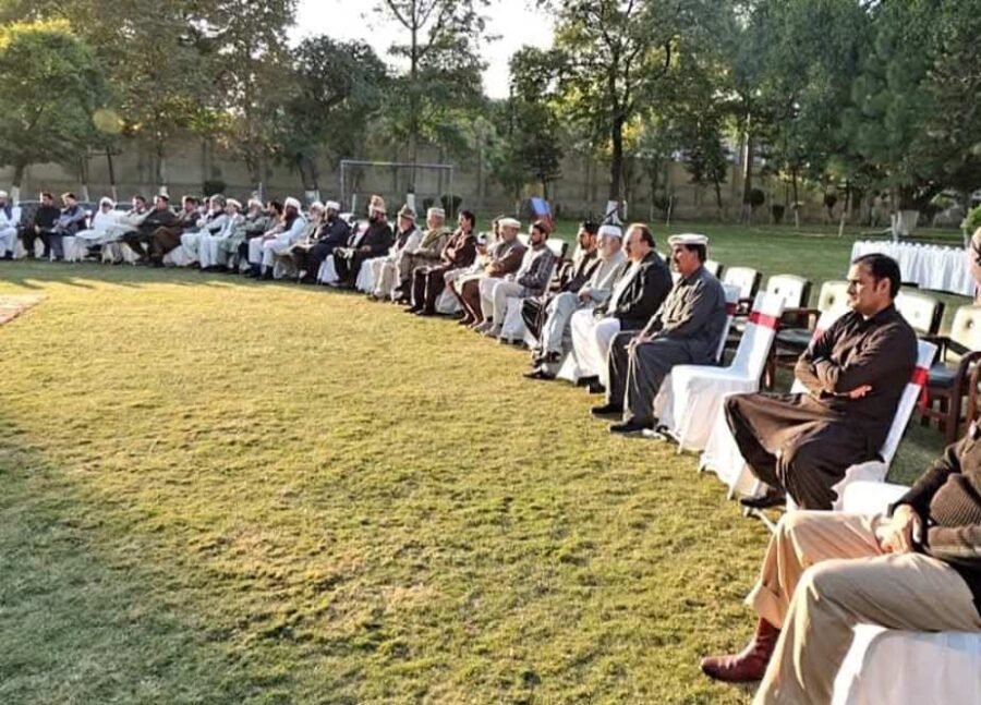 کوہاٹ، گورنر کی سربراہی میں کرم کے حوالے سے جرگہ