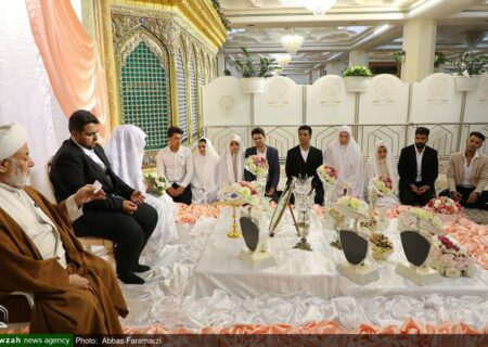 حضرت فاطمہ معصومہ (س) کے حرم میں ۳۲۵ نوجوان جوڑوں کی شادی کا جشن
