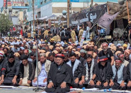 اربعین حسینیؑ، آئی ایس او کراچی کے تحت مرکزی جلوس میں مولانا ناظر تقوی کی زیر اقتداء نماز باجماعت