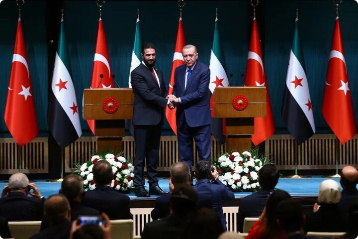 شام پر صہیونی حملے، الجولانی اور اردوغان کی پراسرار خاموشی