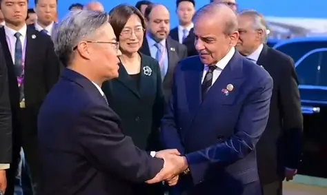 وزیراعظم شہباز شریف چین کا سرکاری دورہ مکمل کرنے کے بعد پاکستان کے لیے روانہ ہوگئے