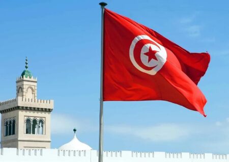 تیونس میں امریکی سفارت خانے کے گھیراؤ کا مطالبہ، صمود فلوٹیلا پر صہیونی حملوں پر شدید عوامی ردعمل