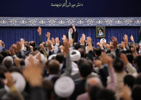 ہندوستان کے 58 علمائے کرام کا رہبرِ معظم کی حمایت میں مشترکہ بیان