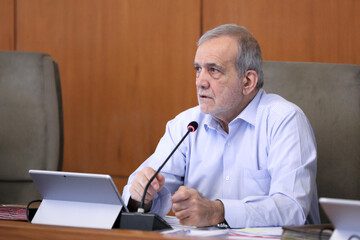 اپنے ملکوں کو دشمن کا میدان جنگ بننے سے روکیں، صدر پزشکیان کا ہمسایہ ممالک کو انتباہ