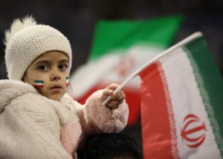 میدان و خیابان جلوہ گاہ ایمان و عمل