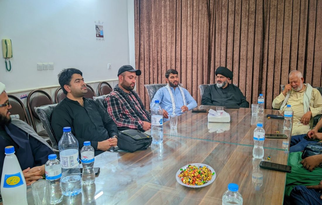 صدرِ آئی ایس او پاکستان کی وفد کے ہمراہ ادارۂ الباقر کے سربراہ سے قم میں ملاقات